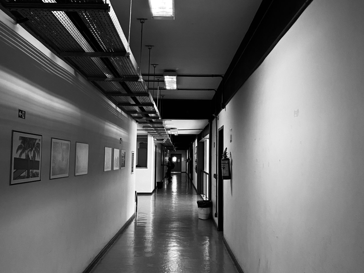 Todo mundo sabe, ninguém fala