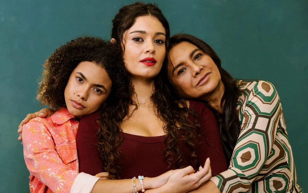 O que Três Graças revela sobre a maternidade adolescente e a misoginia da sociedade