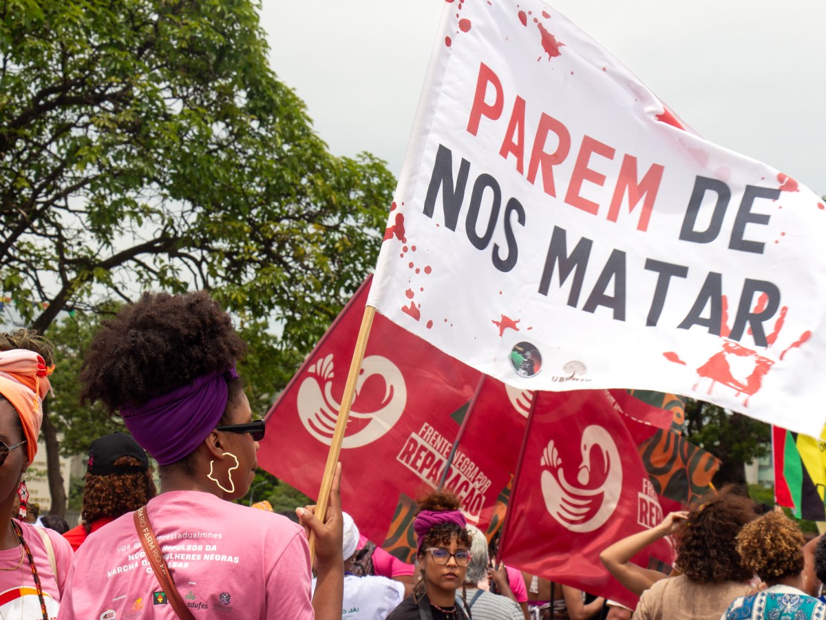 Mulheres negras na política: presença e transformação
